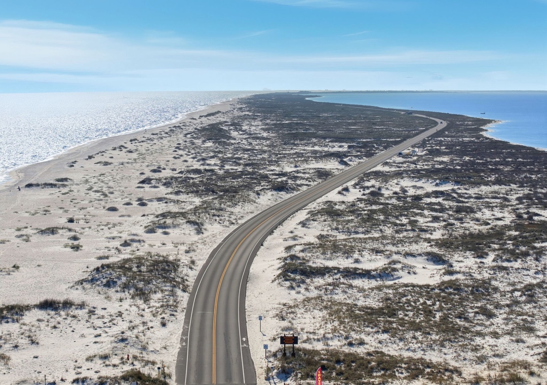 Palm Beach Club- Fort Pickens