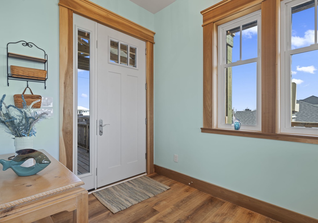 Casa de Madera Pensacola Beach - Main Level Entry