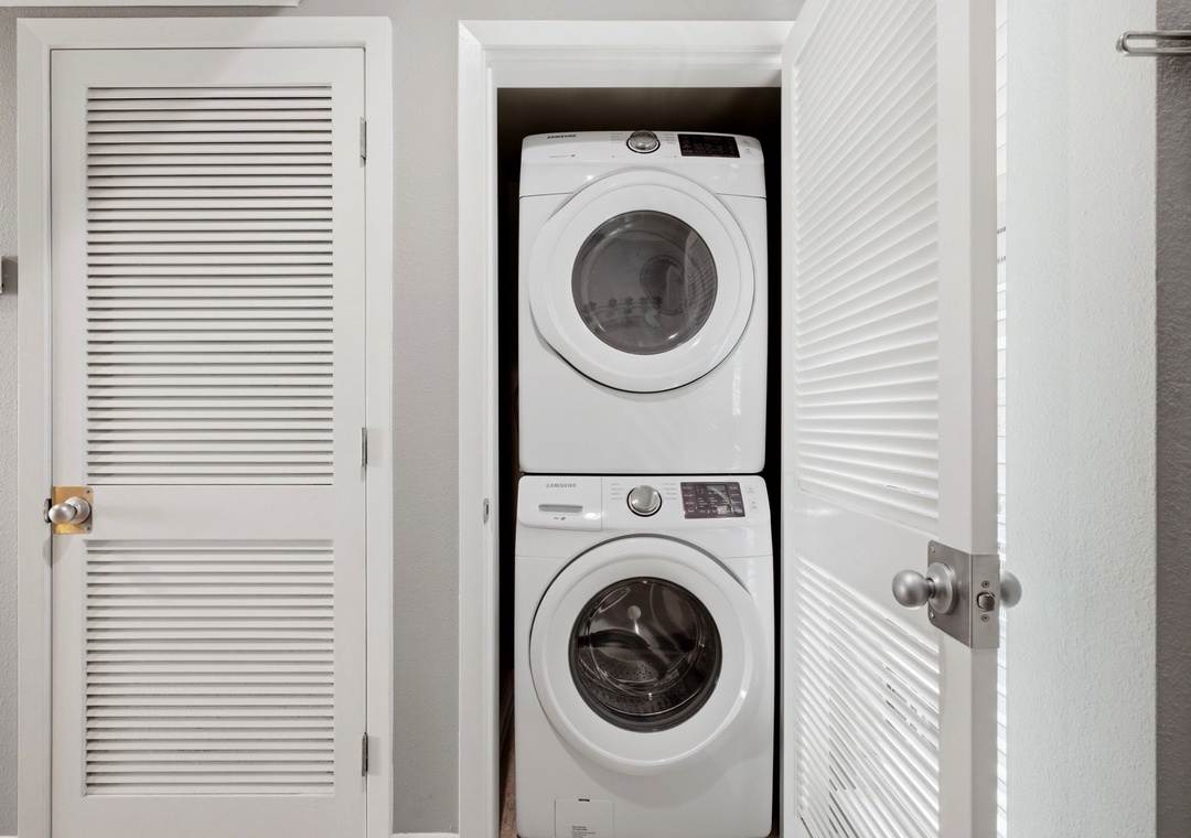 Palm Beach Club 118- Laundry