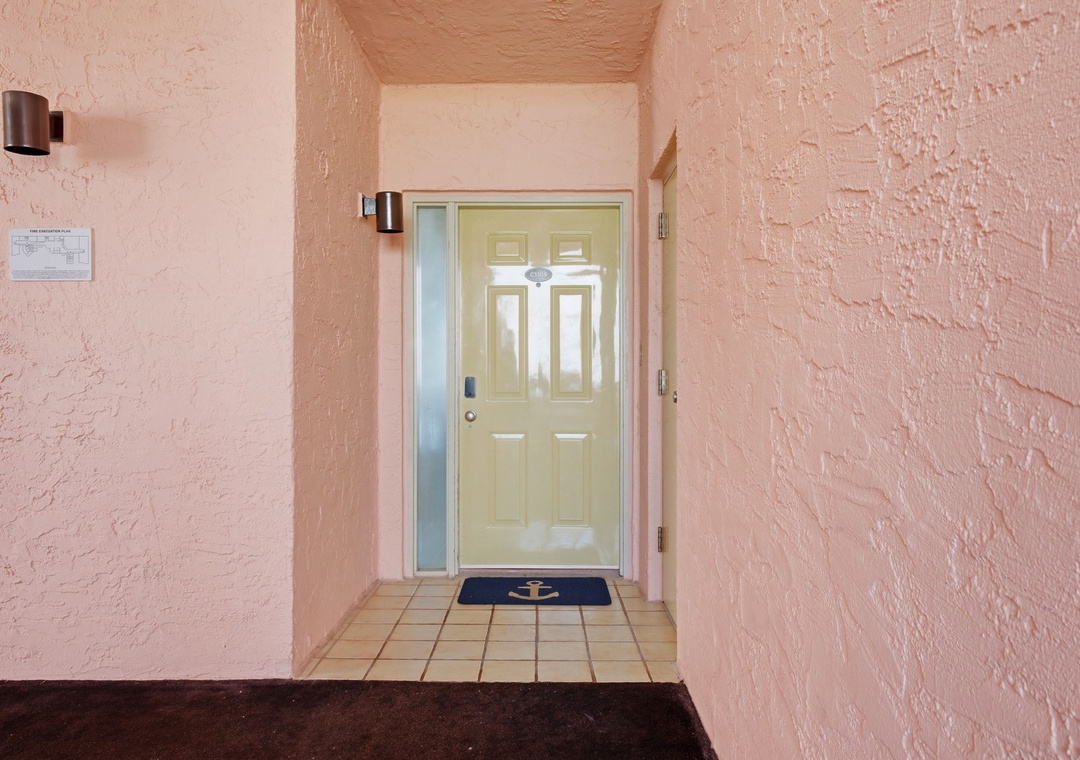 SeaChase 1104C- Exterior Entrance