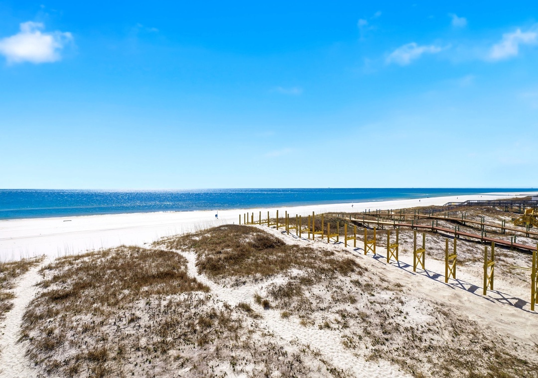 53-web-or-mls-1557-w-beach-blvd