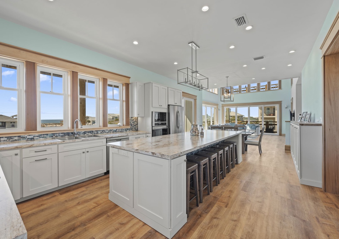 Casa de Madera Pensacola Beach - Main Floor Kitchen