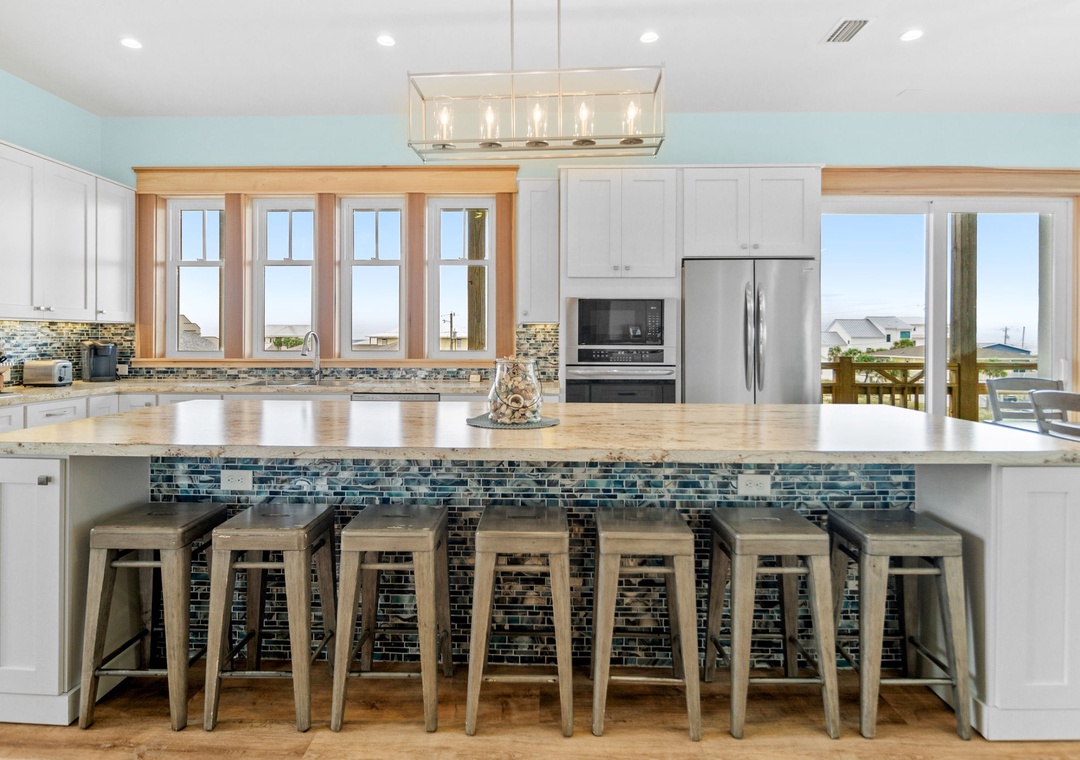 Casa de Madera Pensacola Beach - Main Floor Kitchen
