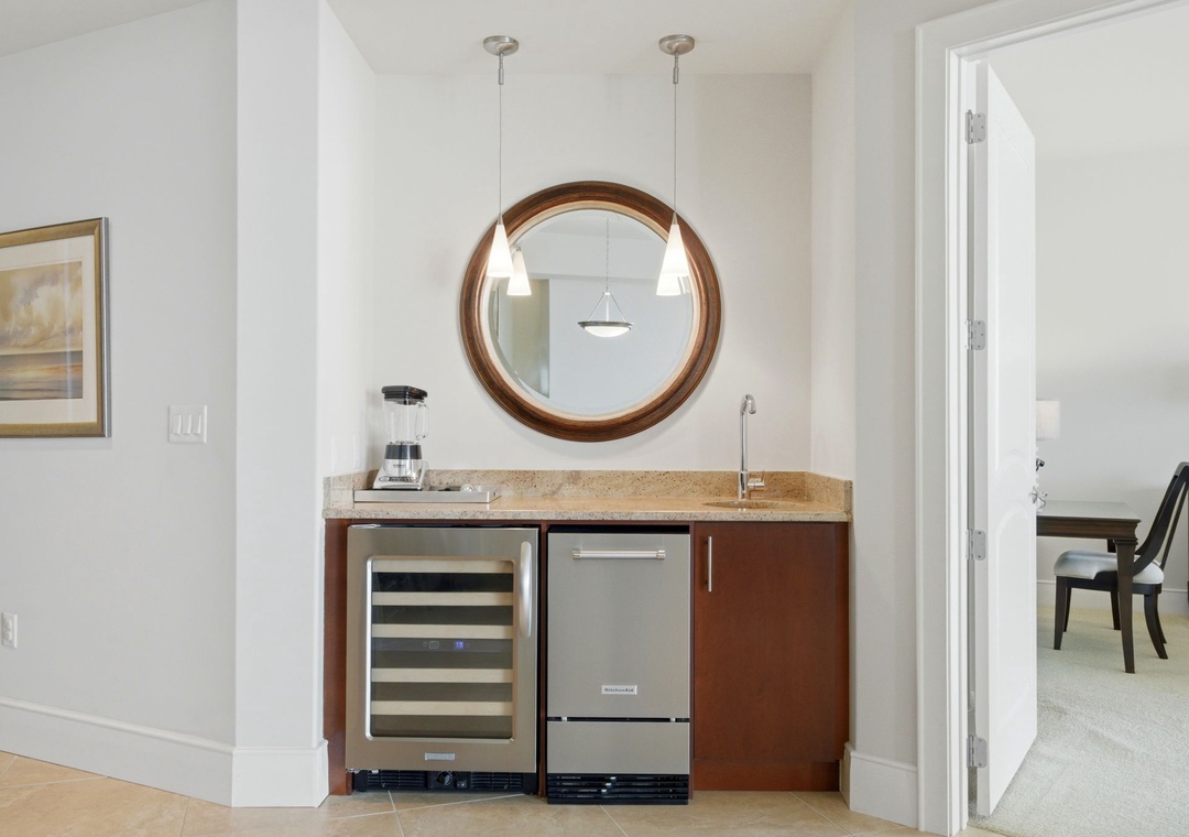 Turquoise Place 1108C- Wet Bar