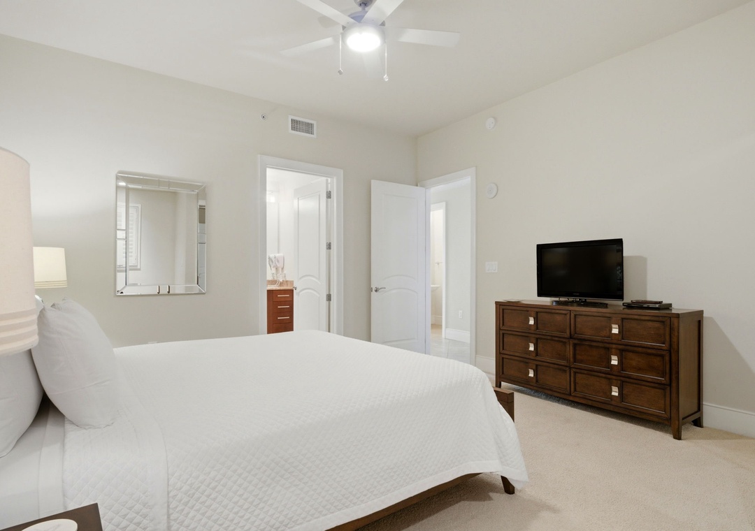 Turquoise Place 1108C- Bedroom 2 View to TV & Bathroom 2