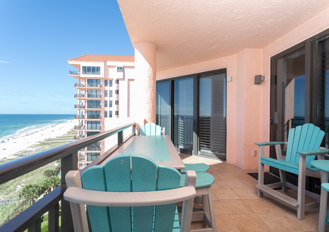 Seachase 1104C- Balcony View