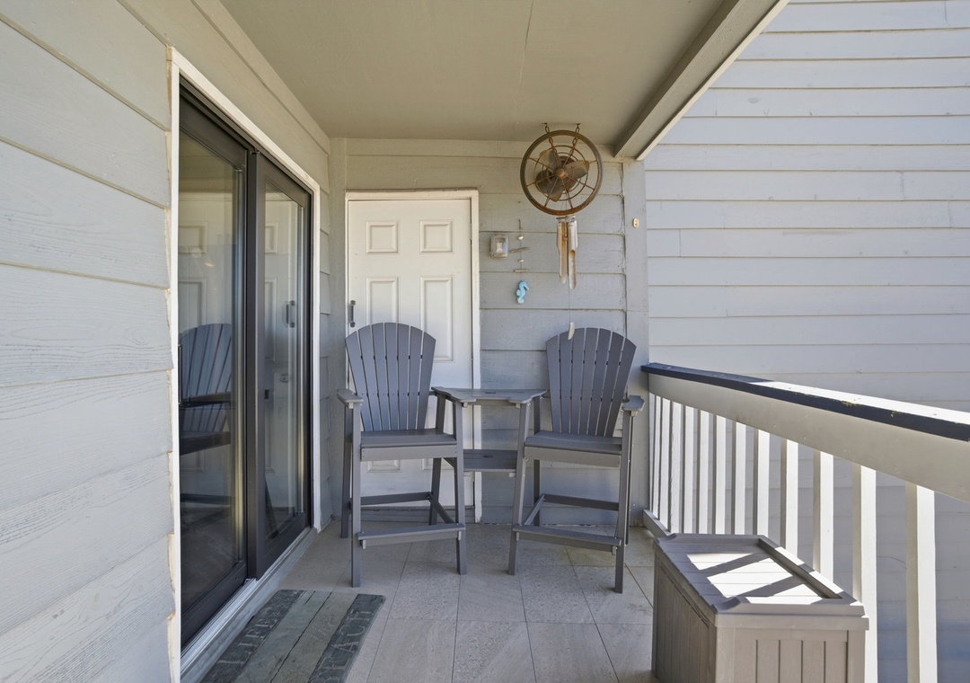 39-web-or-mls-317-e-beach-blvd-201a