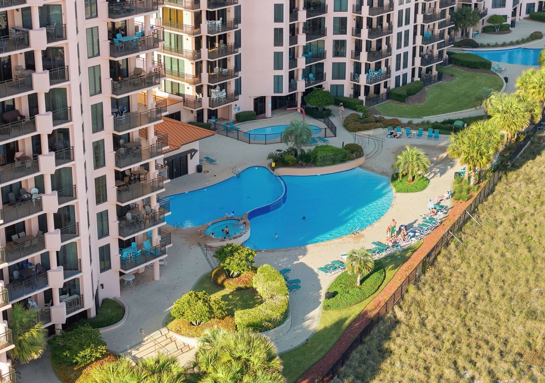 SeaChase- Common Area Pool