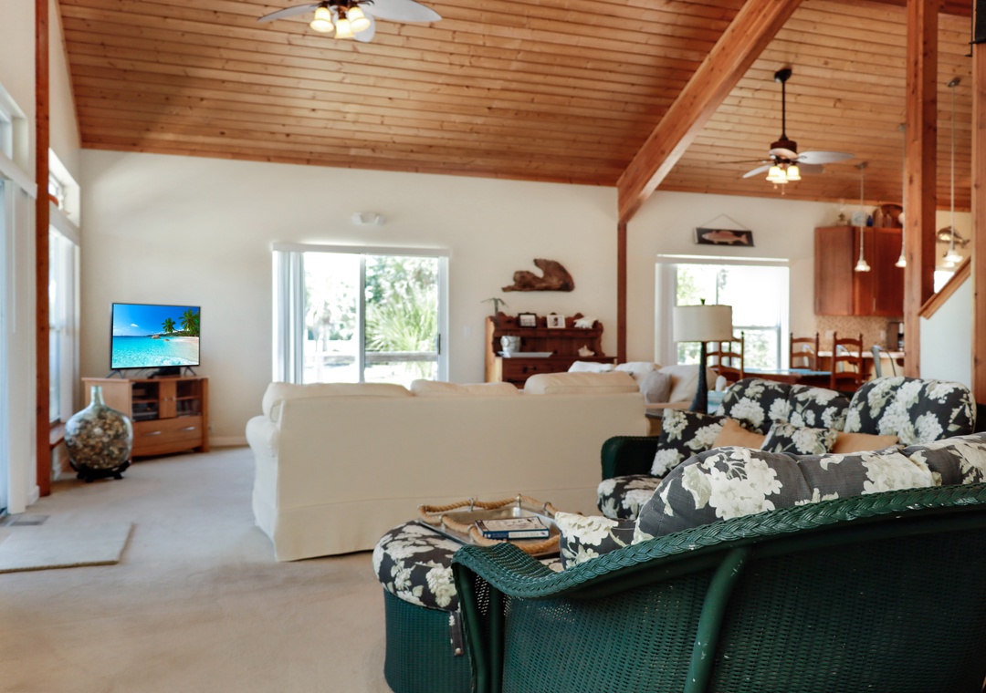 Sitting Area and Living Room