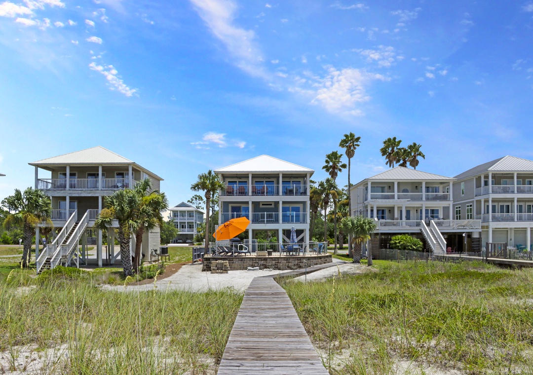 Cottage by the Sea with Private Beach Boardwalk