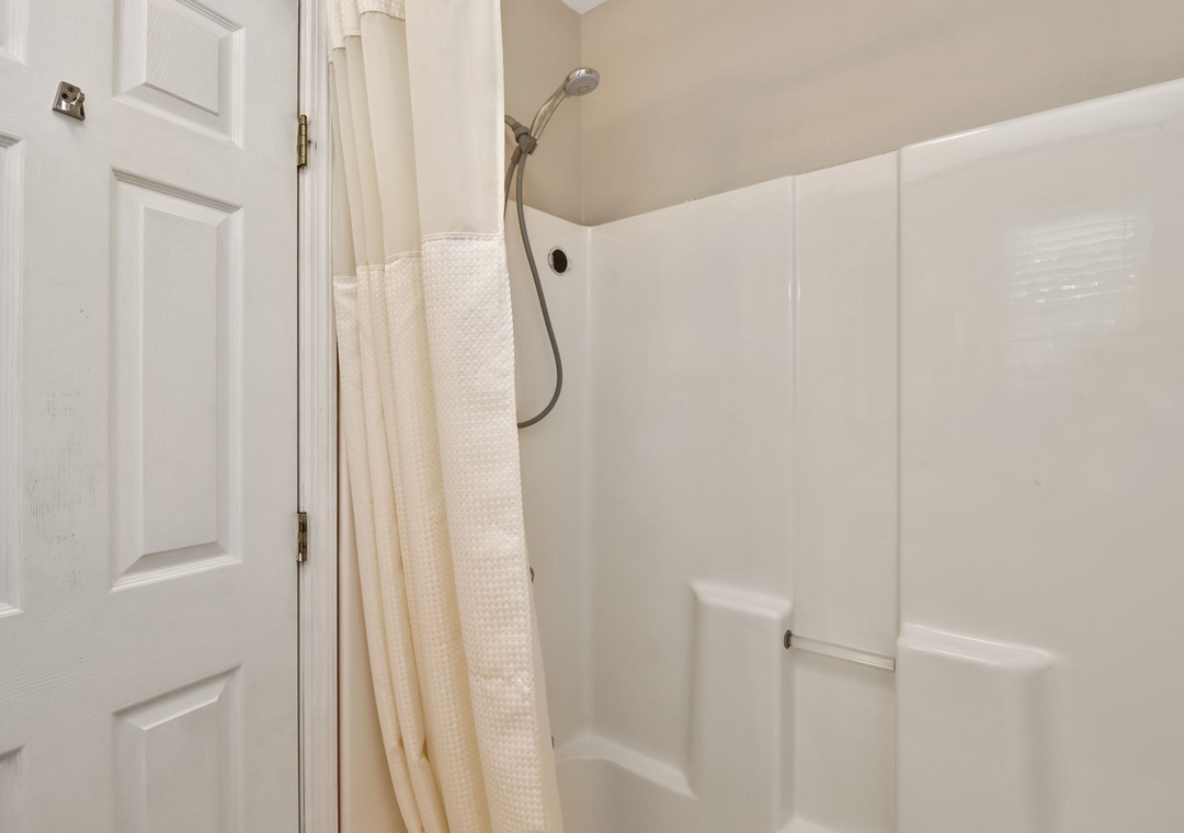 Full Bath Shower