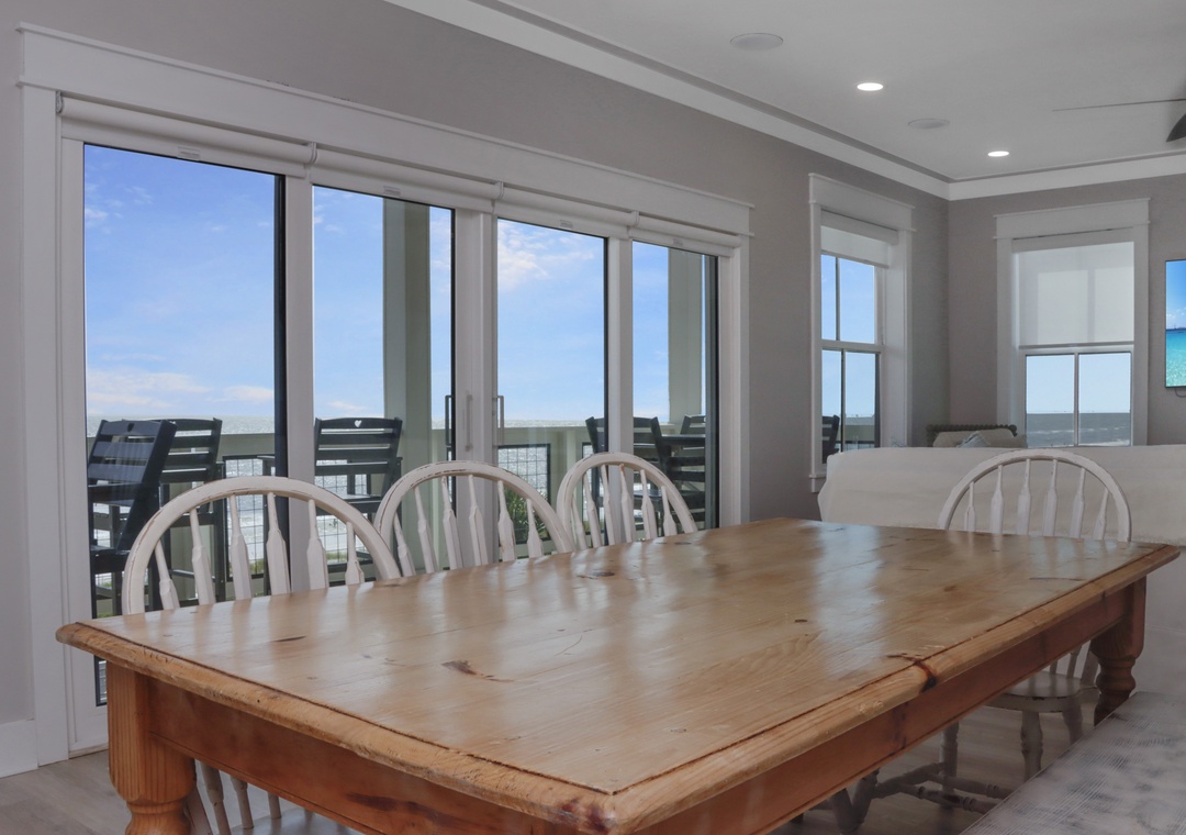 Beach Front Dining Area with View Onto Deck