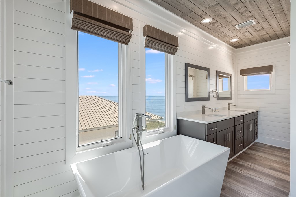 Private Full Bathroom