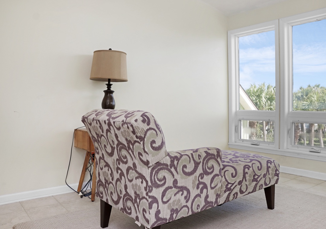 Top Floor Private Room with Beach View