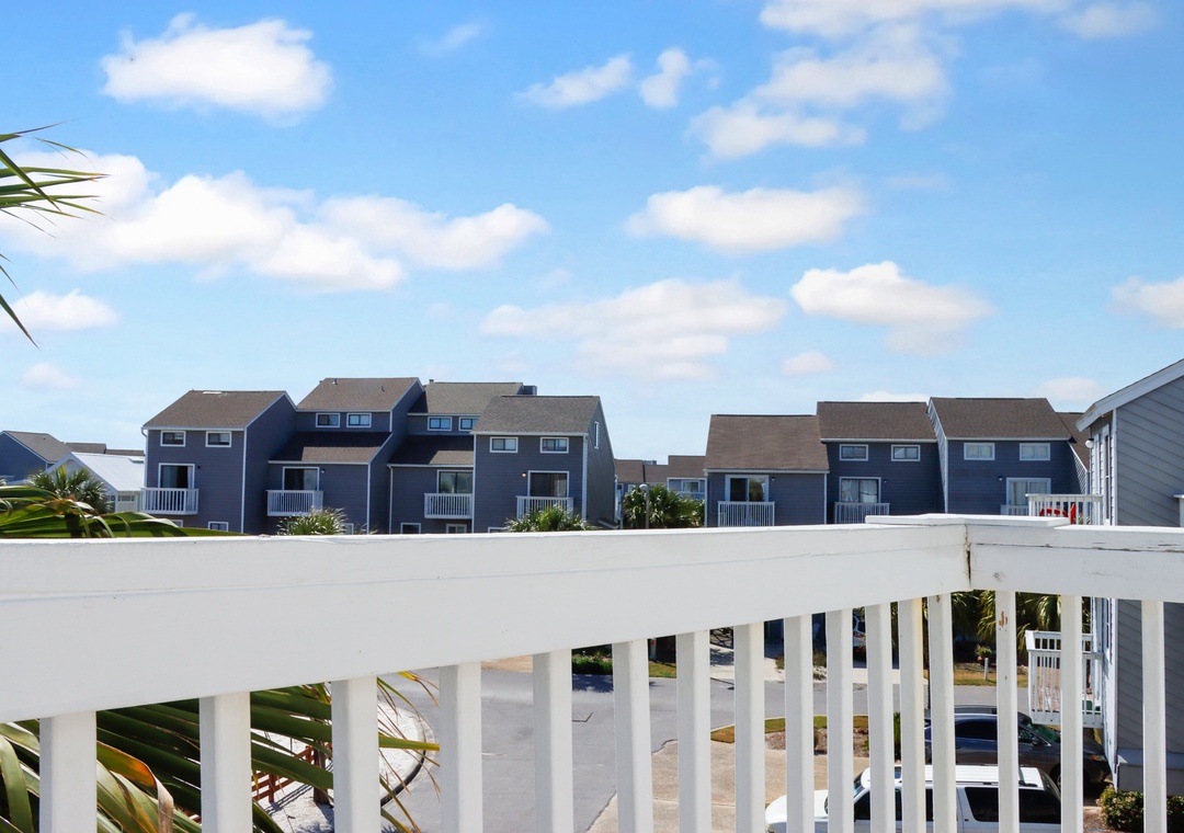 Master Bedroom 2 - Sun Deck