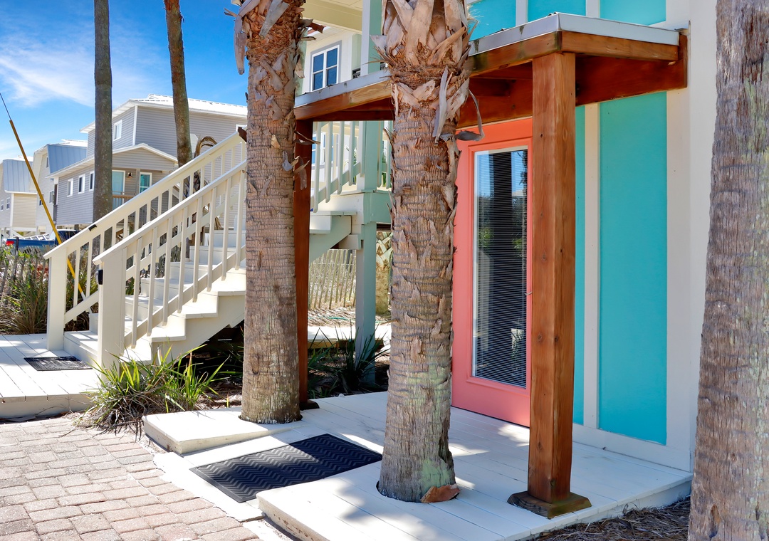 Entrance to Ground Floor