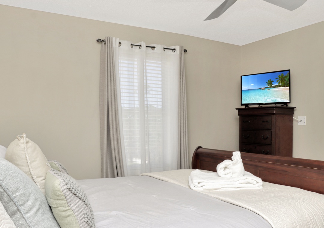 Bedroom 2 with TV