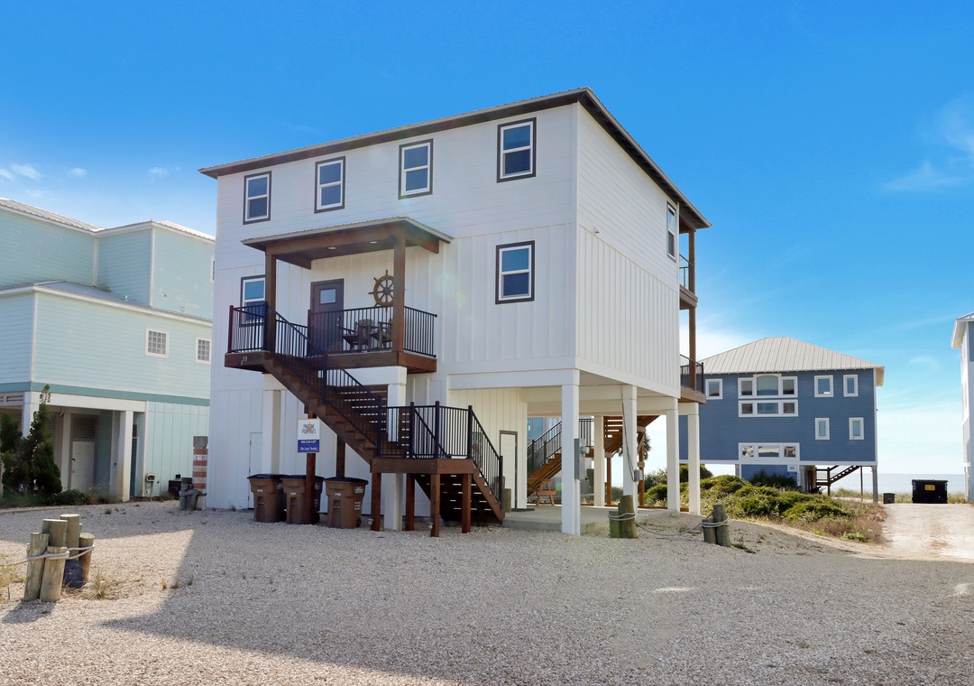 The Lazy Turtle with a Short Walk to Beach