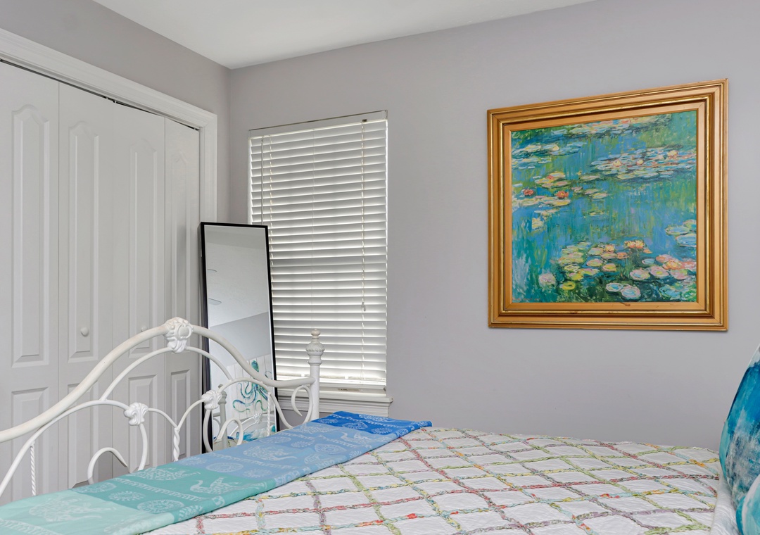 Bedroom 3 - Queen Bed