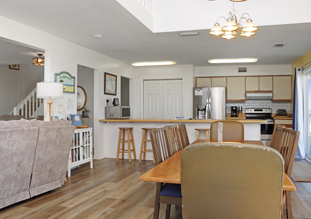 Dining Area and Kitchen