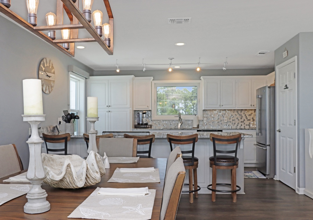 Dining and Bar Seating