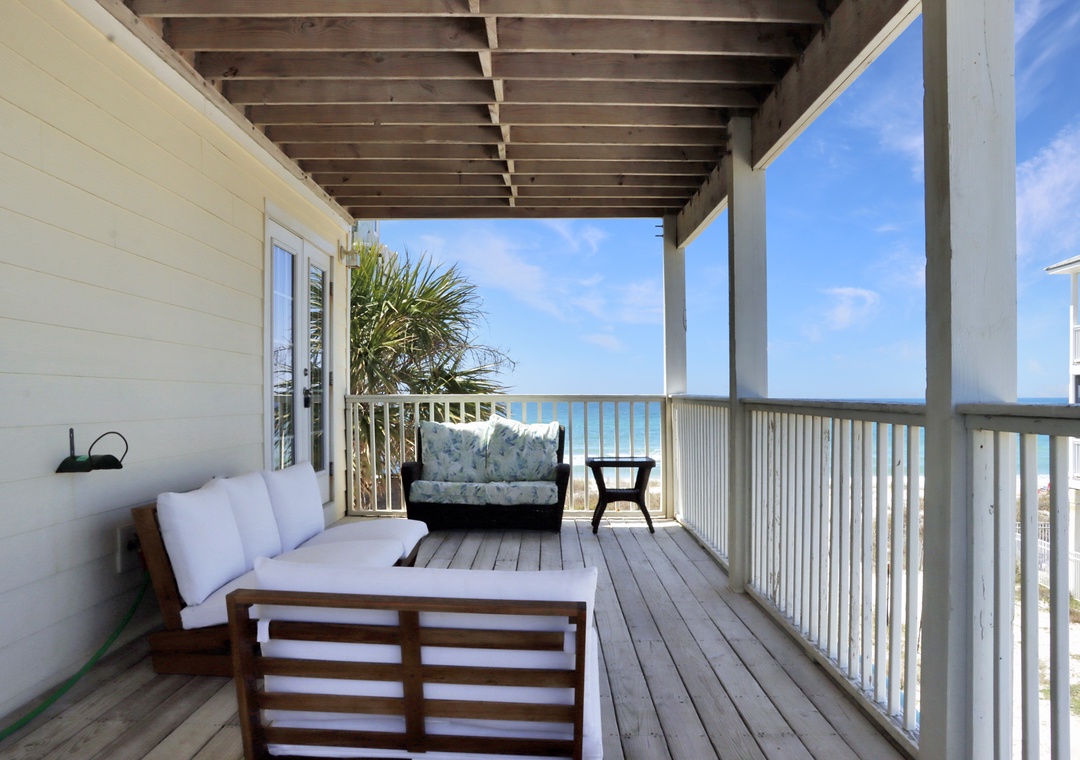 First Floor Furnished Deck