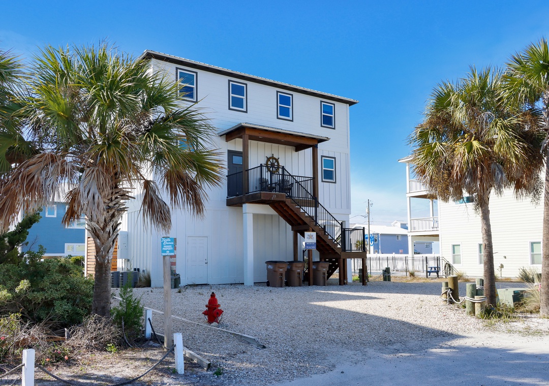 Plenty of Parking at The Lazy Turtle