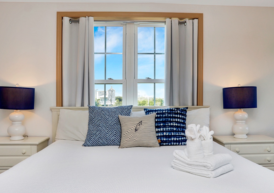 Bedroom 3 - King Bed