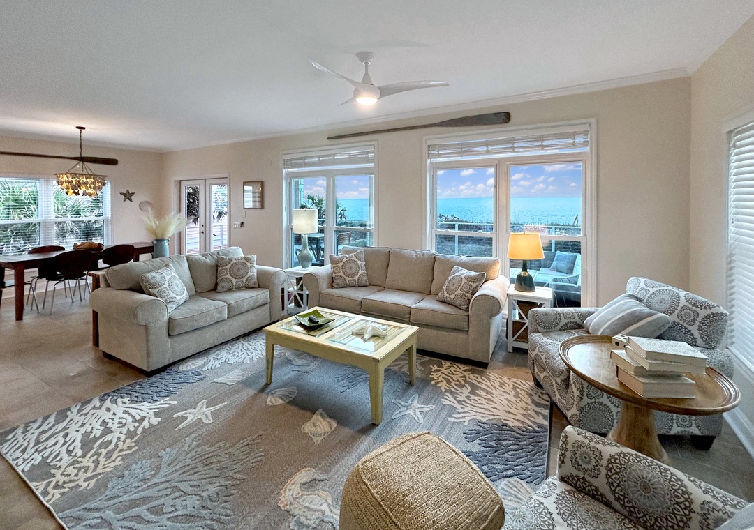 Living Area with Gulf Views
