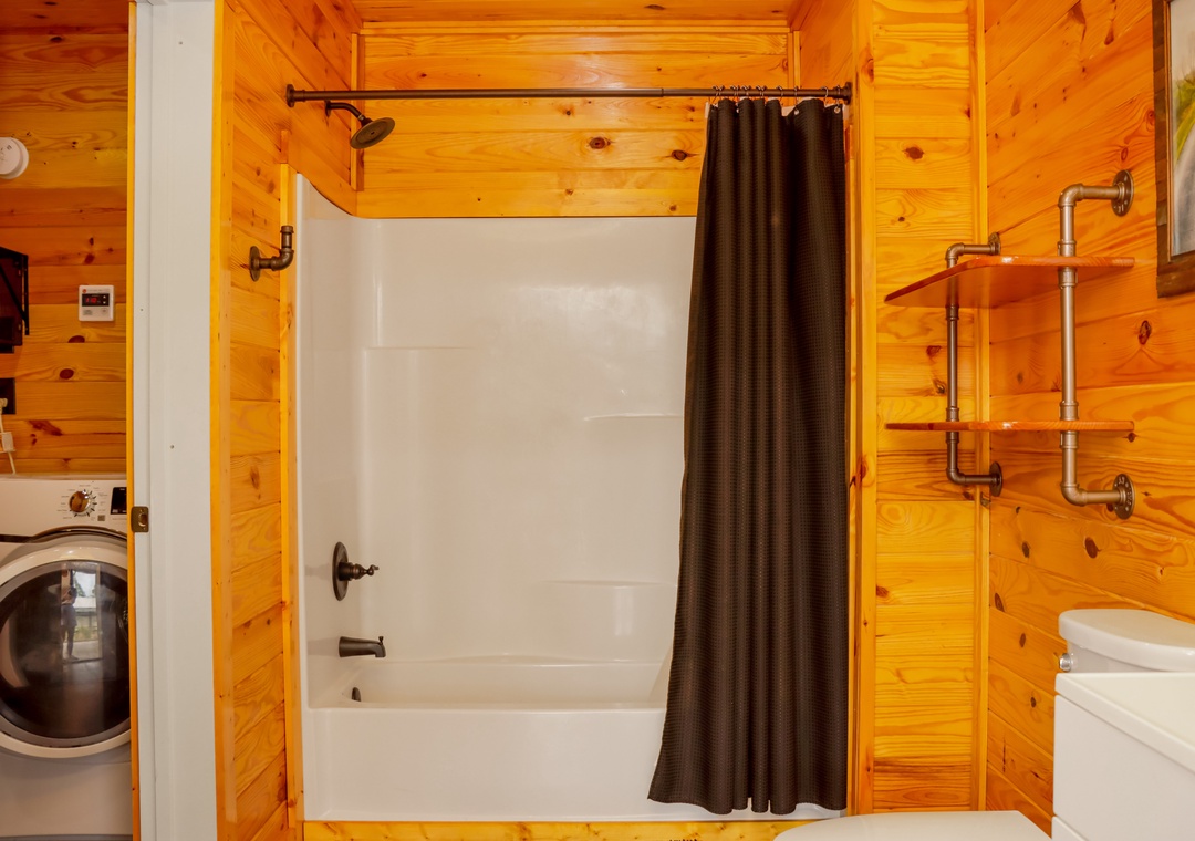 Full Bathroom - Combo Tub Shower