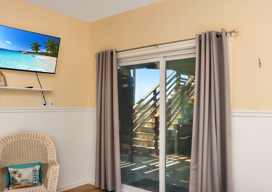 Bedroom 2 - View onto Beach Front Patio
