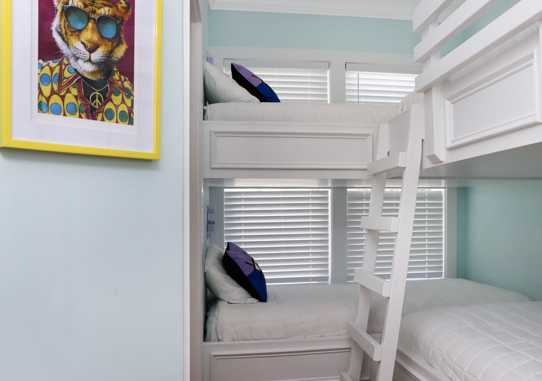 Bedroom 1 - Bunk Room Sleeps 4