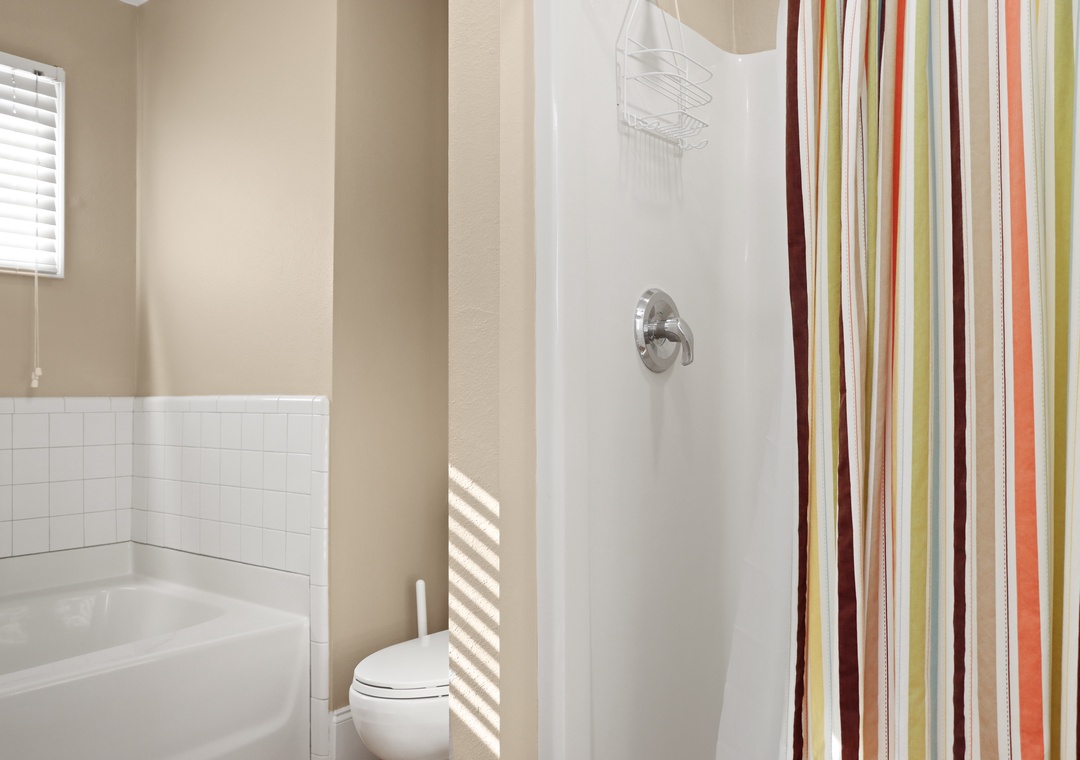 Bedroom 2 - Master Bathroom Shower and Tub