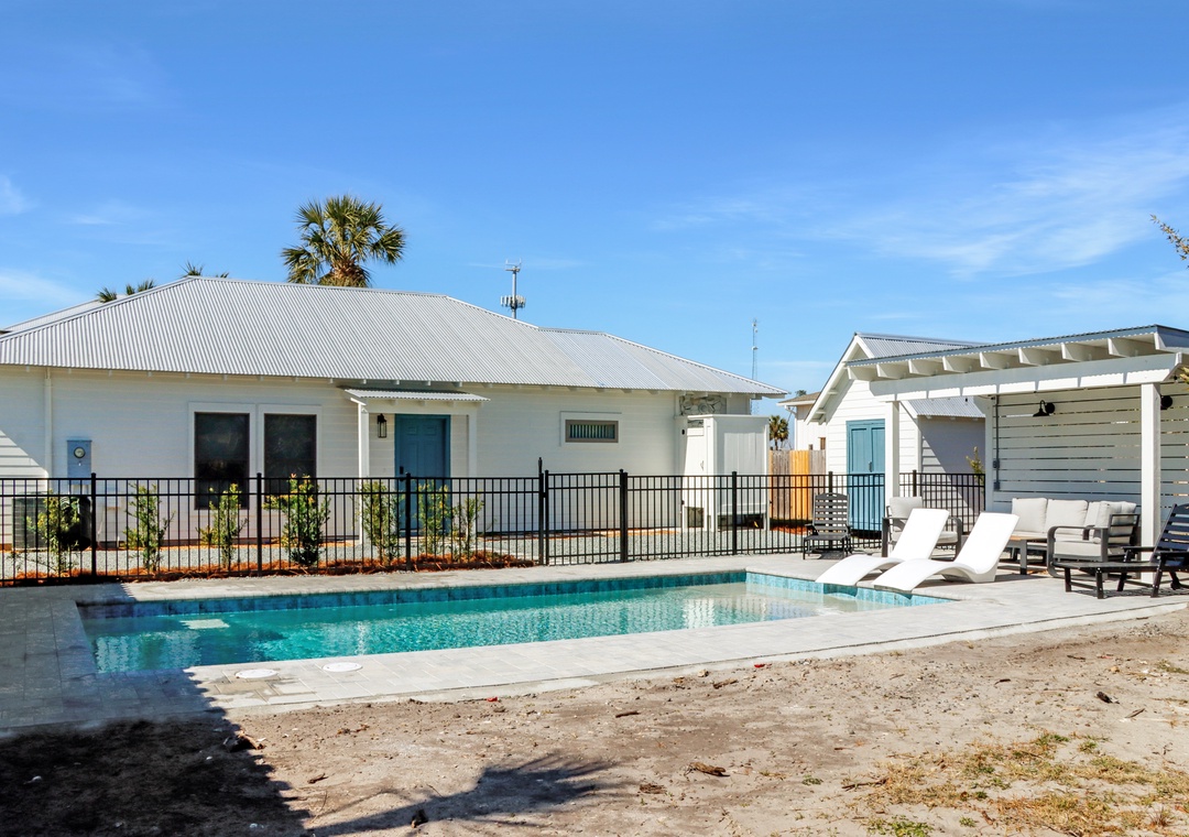 Private Pool on the Side of My Time