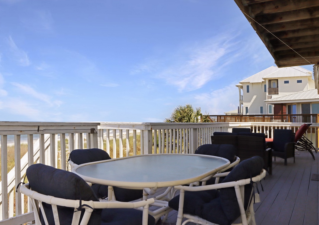 Outdoor Dining on Beach Front Deck