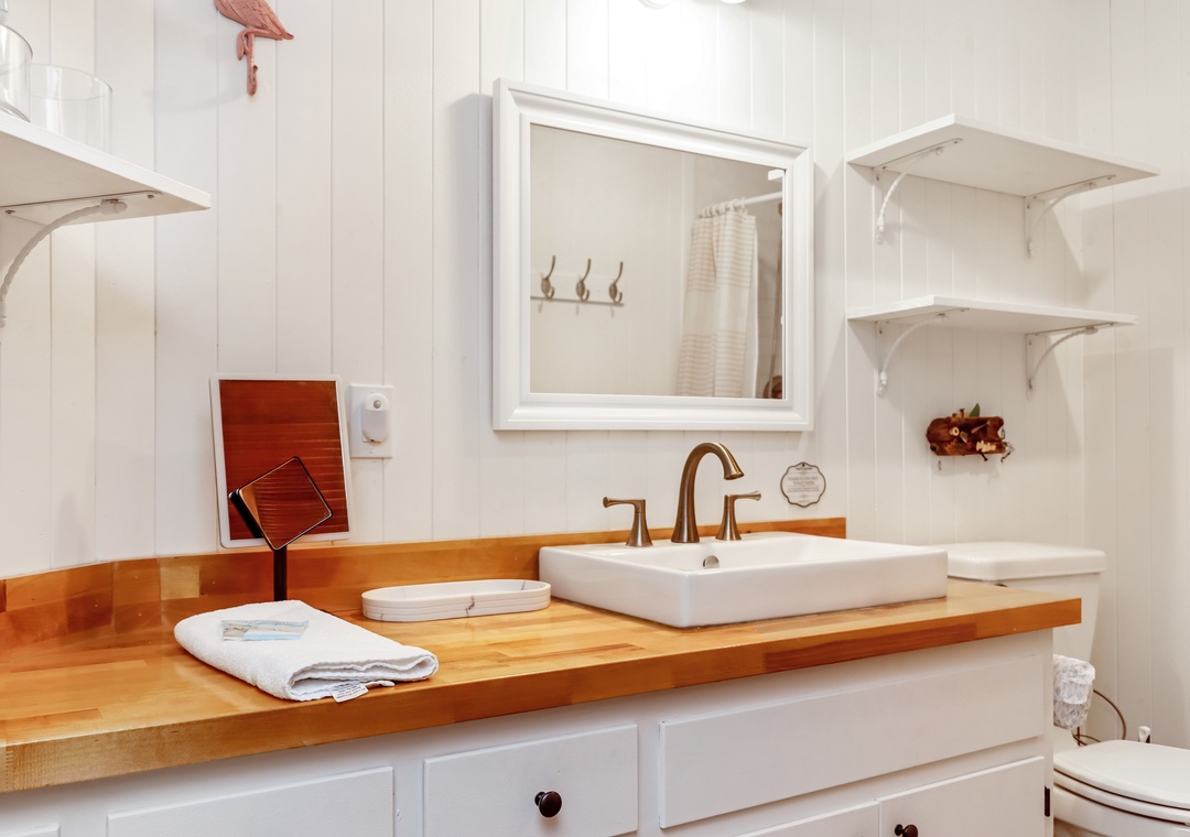 Full Bathroom