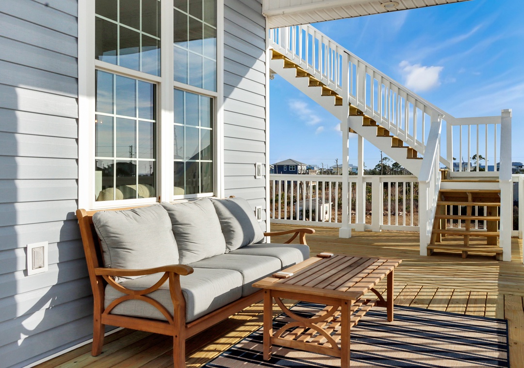 Living Room - Covered Deck