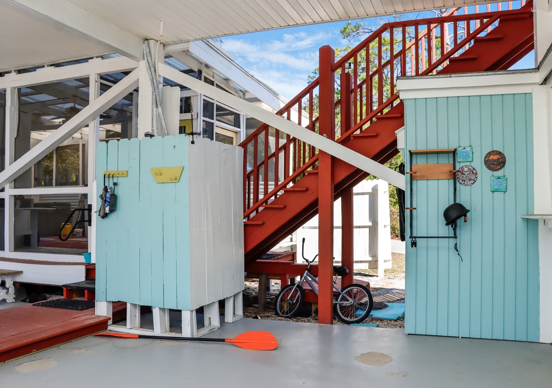 Outdoor Shower - Under House