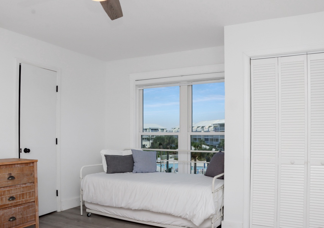 Bedroom 1 - Day Bed and Pool View