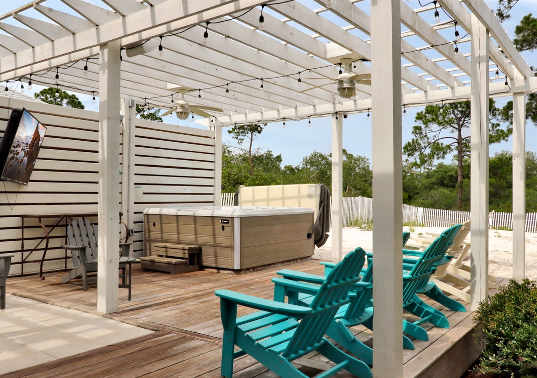 Patio Area with Hot Tub and TV