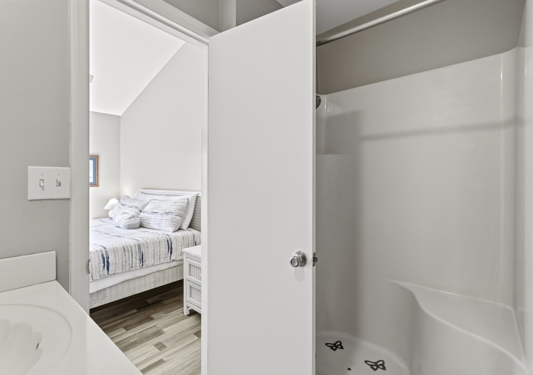 Seaclusion Master Bathroom