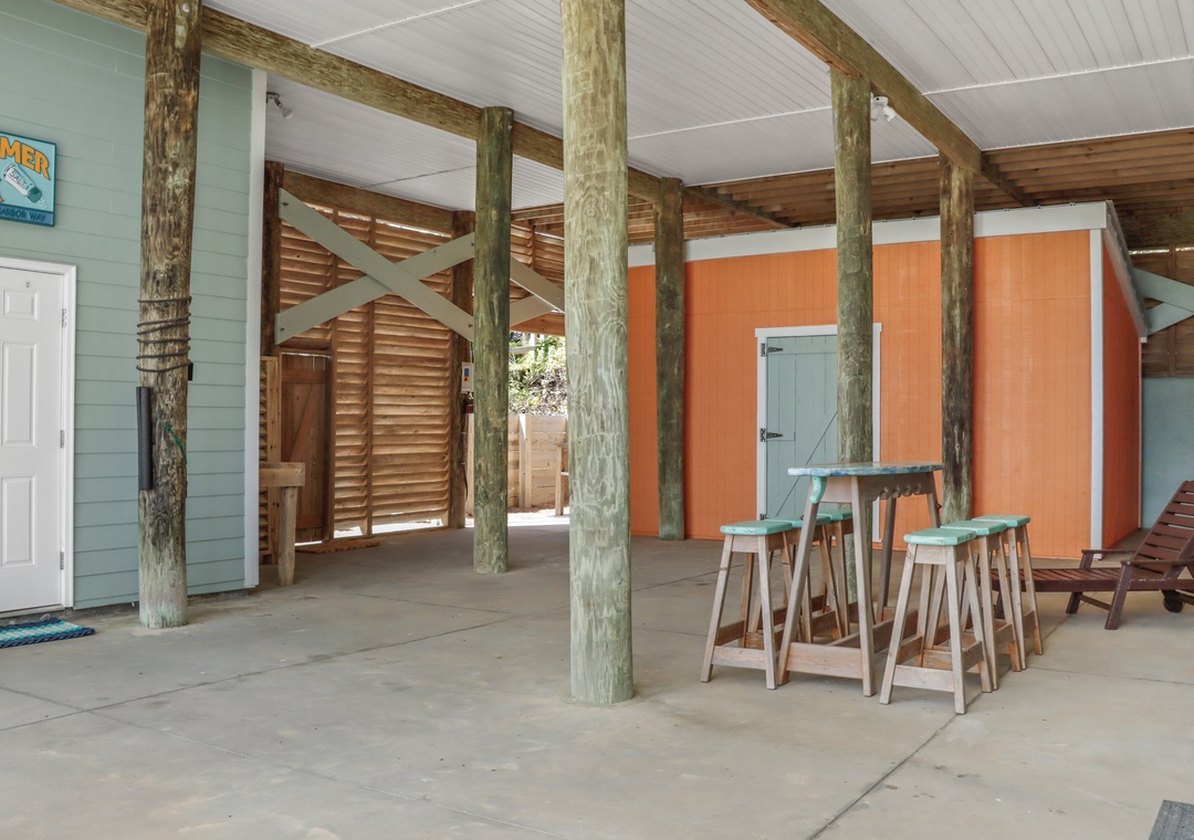 Outdoor Dining and Outdoor Shower