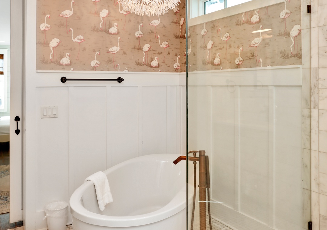 Bedroom 6 - Master Bathroom Tub and Shower