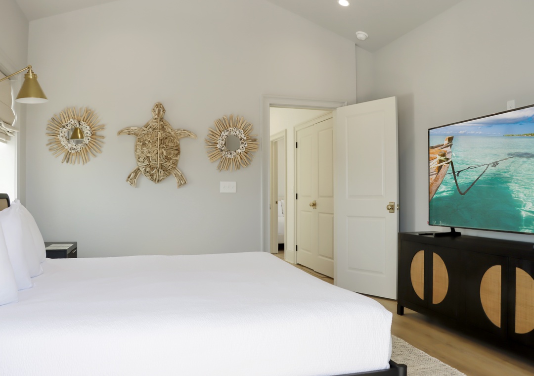Bedroom 2 with TV