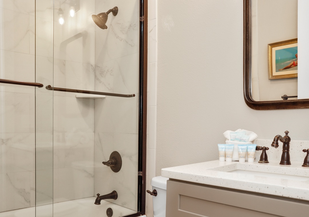 Bedroom 5 - Full Bathroom