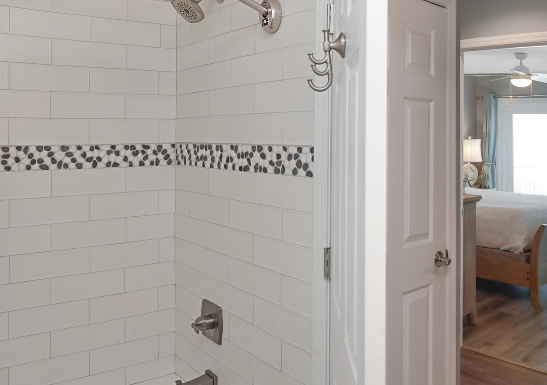 Full Bathroom Across from Bedroom 1
