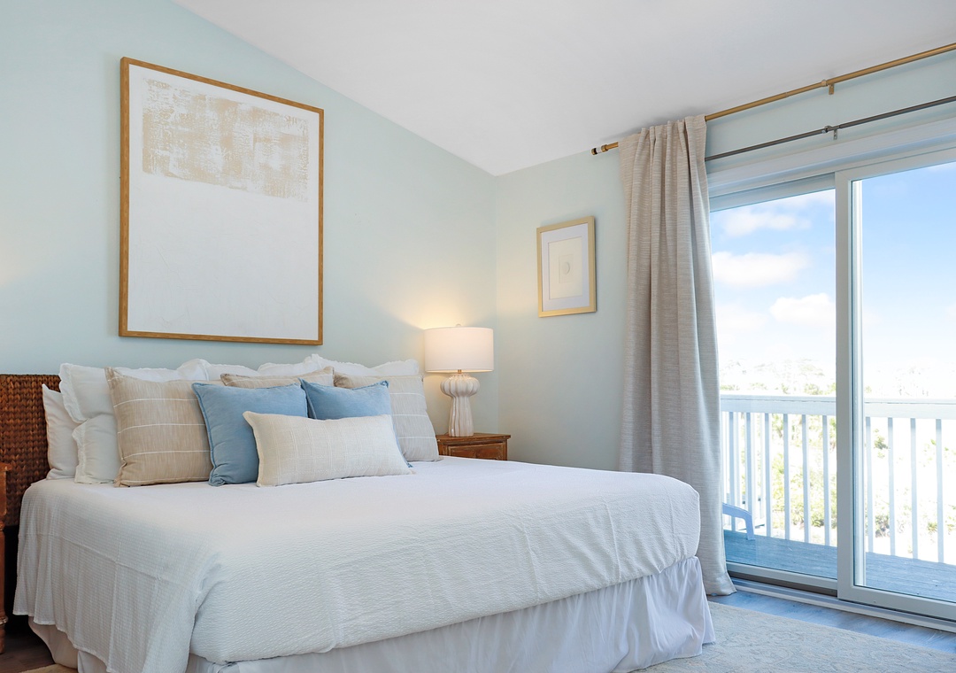 Master Bedroom 1 with King Bed