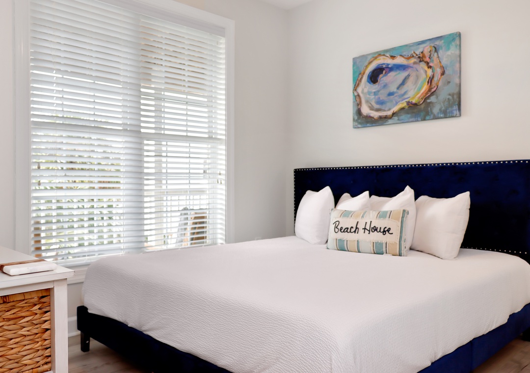 Bedroom 1 - Master Bedroom