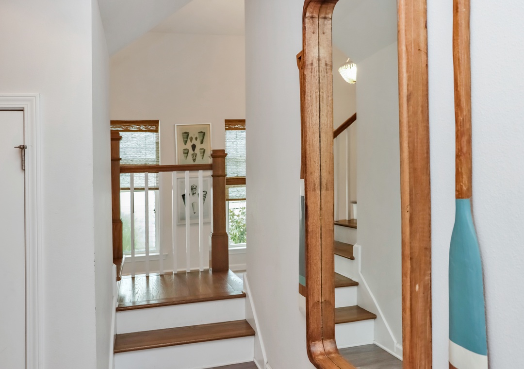Main Entrance and Half Bathroom