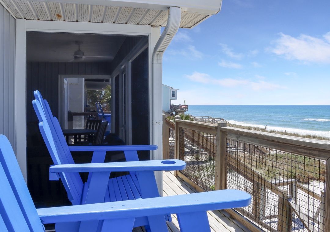 Open Deck and Screened Deck View